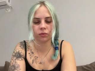 AlisMoona live cam preview