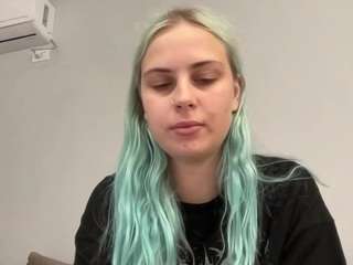 AlisMoona live cam preview