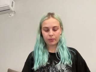 AlisMoona live cam preview