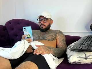 bigcock-jhonny bigcock-jhonny