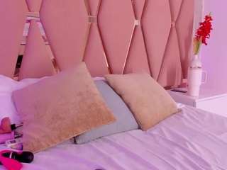 Live cam show with Emily Black