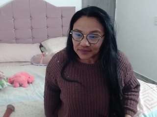 jade-zayn Live Webcam on CamSoda