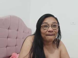 jade-zayn Live Webcam on CamSoda