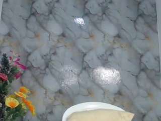 le modèle karolay-0693 est en webcam porno dans un show sur le site camsoda, il possède les tags suivants: ahegao,handjob,striptease,pussy,neon hair,naked,lush,lingerie,huge tits,granny,brown eyes,full nudity,fetish,facial,erotic dance,drinking,dirty talk,dildo or vibrator,deepthroat,hd