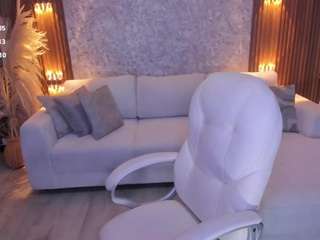 miiaa-lane's CamSoda show and profile