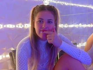 aishha webcam