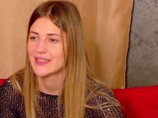 aishha's CamSoda show and profile