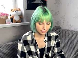 elodieflores Live Webcam on CamSoda