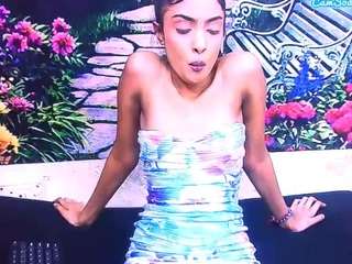 indianpretty1's CamSoda show and profile