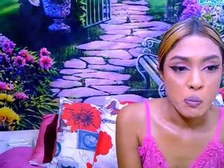 IndianPretty1 live cam