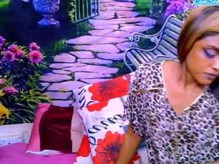 IndianPretty1 live webcam show