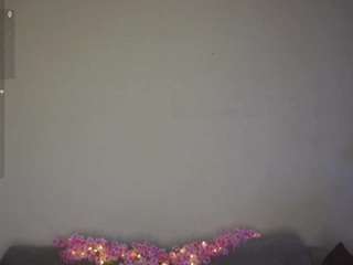 janaderezinski live cam profile