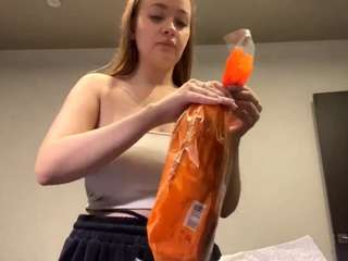 RachelBlinks