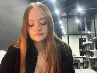 RachelBlinks