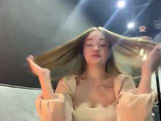 RachelBlinks