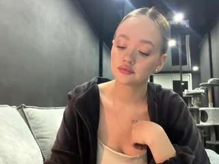 rachelblinks from CamSoda is Freechat