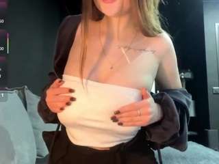 rachelblinks Live Webcam on CamSoda