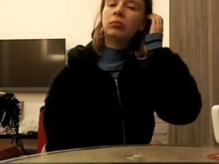 saanviscott Drinking live webcam