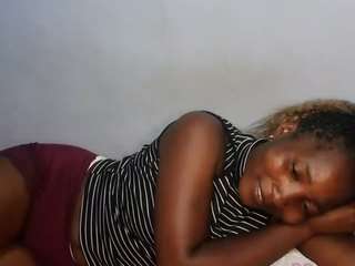 Tashacutey live webcam show