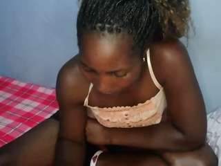Tashacutey live webcam show