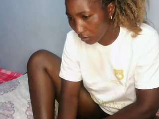 Tashacutey live webcam show