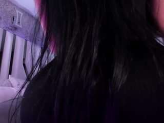 valeria-jade