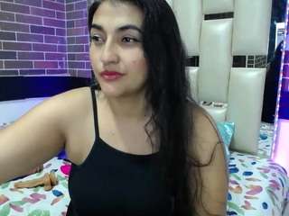 yuliet-latin69 live webcam on Soda Cams