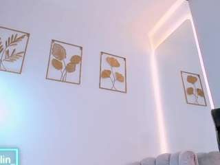 le modèle anastalin1 est en webcam porno dans un show sur le site camsoda, il possède les tags suivants: ass bouncing,doggy style,public,no smoking,no drinking,fingers,fingering,dirty talk,deepthroat,camel toe,brown eyes,blowjob,spank,big ass,curvy,latina,blonde hair,big tits