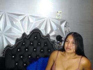  babyschoolgiirl chat room