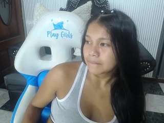 babyschoolgiirl's CamSoda show and profile