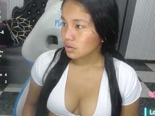 babyschoolgiirl Live Webcam on CamSoda