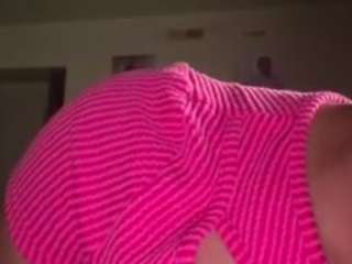 Live webcam model realwetpussy31 on Soda Cams