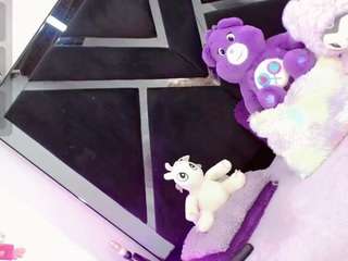 alahia-dabion Live Webcam on CamSoda