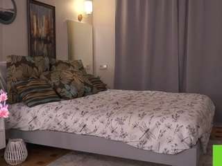  cheekie-breekiie chat room