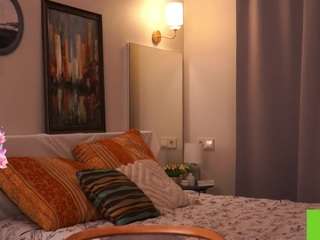  cheekie-breekiie chat room