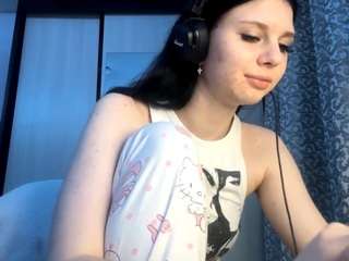 isabellagarcia's CamSoda show and profile