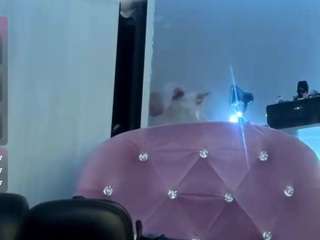 isabellagarcia Live Webcam on CamSoda