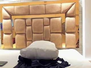 kiara-cowell webcam