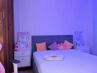 lanablondegirl webcam