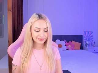 lanablondegirl webcam