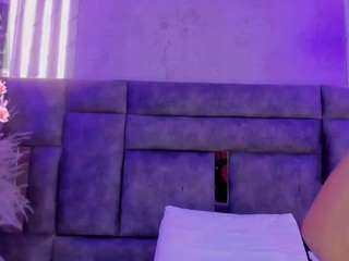 AlannaGil live cam preview