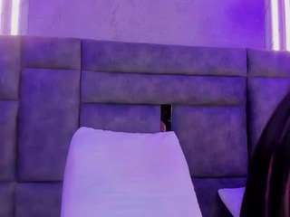 AlannaGil live cam preview
