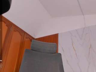  emmiilyrosee chat room