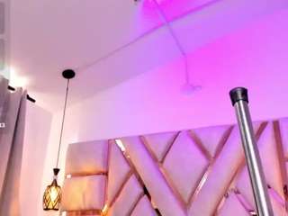 emmiilyrosee Toy live webcam