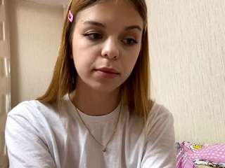 parisslatin naked Alice