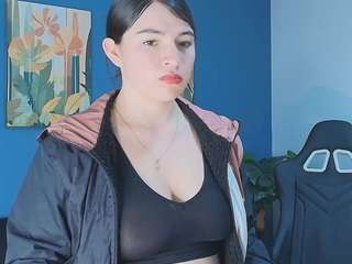 zamira-taylor Live Webcam on CamSoda