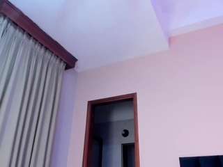 zamira-taylor webcam