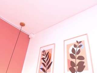 Zamira-taylor's cam show statistics and live stream