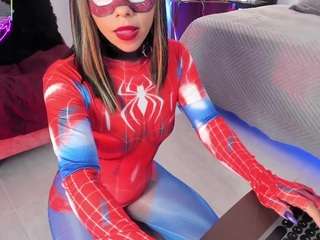 Este modelo está en vivo ahora. andreavelasco
