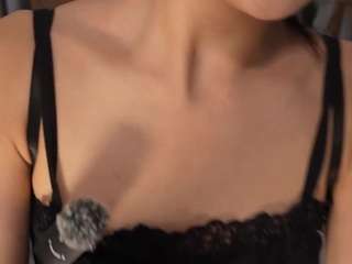le modèle catalinafroio est en webcam porno dans un show sur le site camsoda, il possède les tags suivants: black hair,brown eyes,erotic dance,fingering,full nudity,normal,teen 18,young adult,hd,small tits